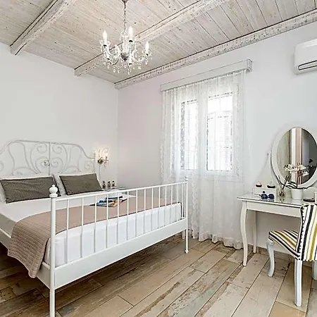 Nektar, Luxury In Chora Naxos Отель 4*